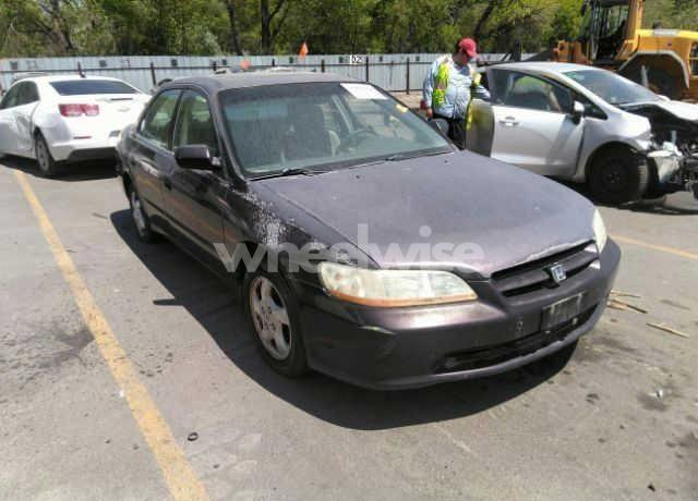 1998 Honda Accord EX (VIN 1HGCG5656WA040905) main photo