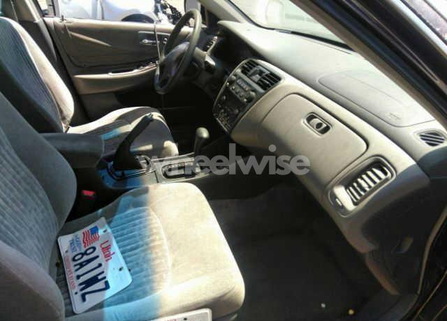 Photo 5 of 1998 Honda Accord EX (VIN 1HGCG5656WA040905)