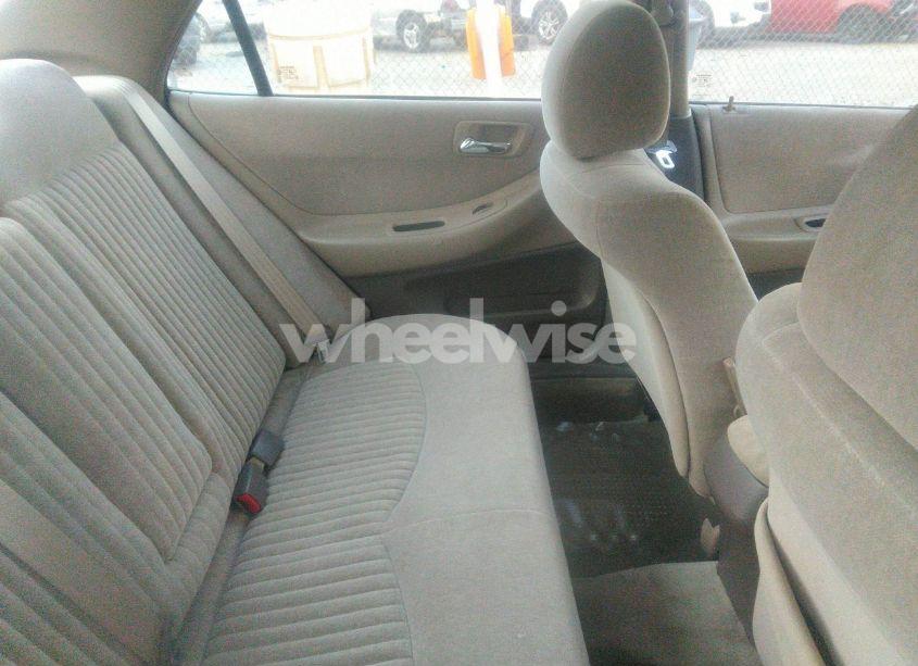 Photo 8 of 1998 Honda Accord EX (VIN 1HGCG5656WA178833)