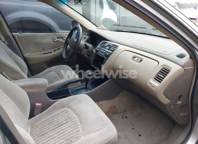 Photo 5 of 1998 Honda Accord EX (VIN 1HGCG5656WA249027)