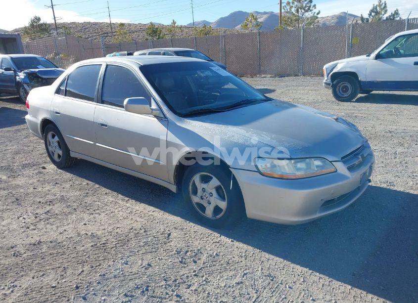 1999 Honda Accord EX (VIN 1HGCG5656XA005668) main photo