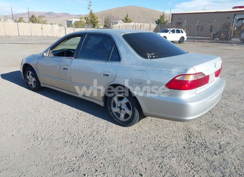 Photo 3 of 1999 Honda Accord EX (VIN 1HGCG5656XA005668)