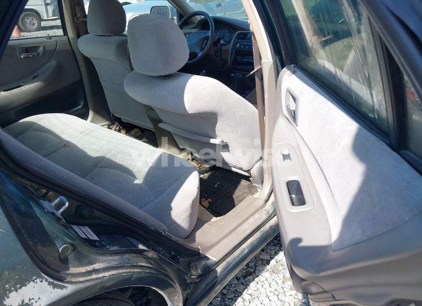 Photo 8 of 1999 Honda Accord EX (VIN 1HGCG5656XA141962)