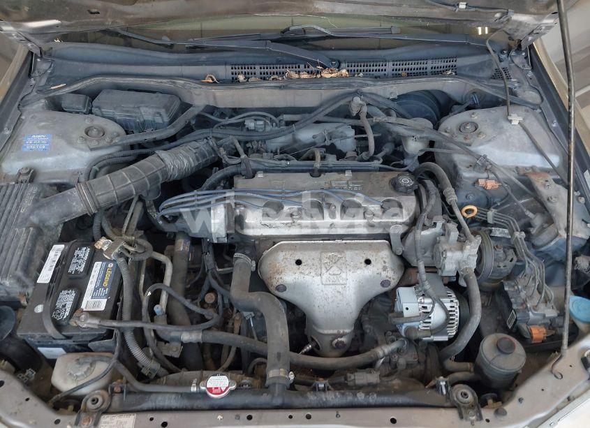 Photo 10 of 2000 Honda Accord 2.3 EX (VIN 1HGCG5656YA152879)