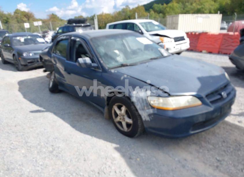1999 Honda Accord EX (VIN 1HGCG5657XA059402) main photo