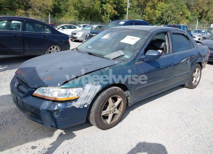 Photo 2 of 1999 Honda Accord EX (VIN 1HGCG5657XA059402)