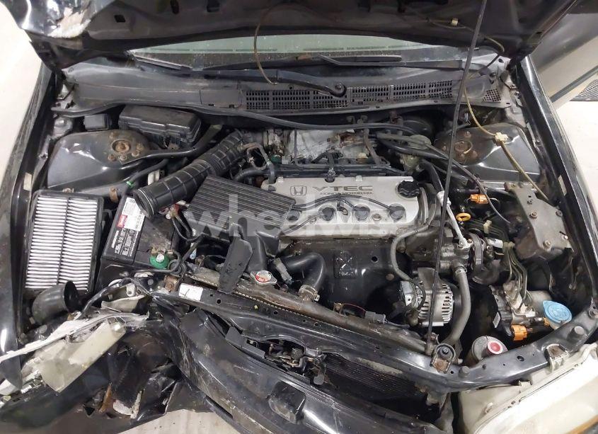 Photo 10 of 1999 Honda Accord EX (VIN 1HGCG5658XA125150)