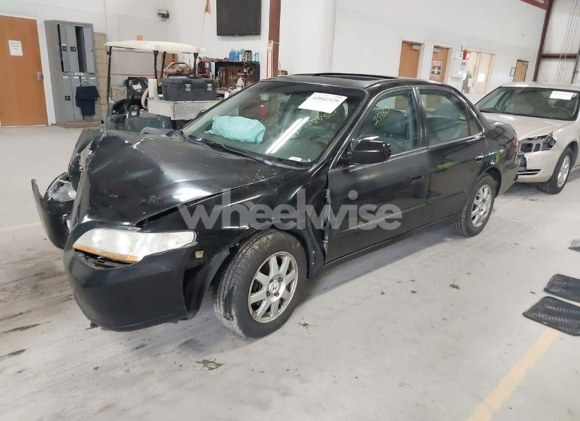 Photo 2 of 1999 Honda Accord EX (VIN 1HGCG5658XA125150)