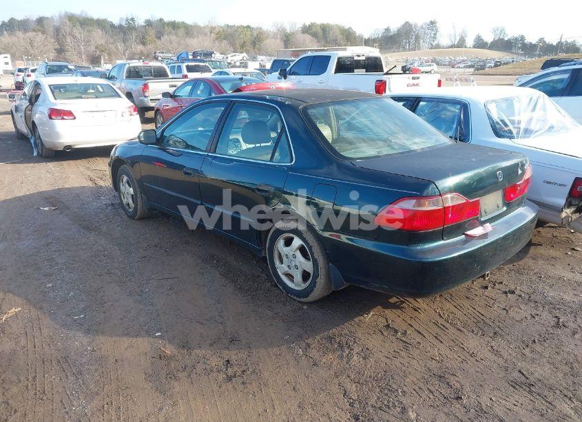 Photo 3 of 2000 Honda Accord 2.3 EX (VIN 1HGCG5658YA143004)