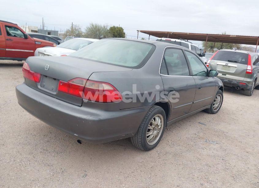 Photo 4 of 1998 Honda Accord EX (VIN 1HGCG5659WA206513)