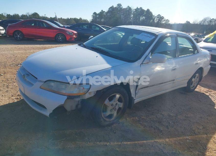 Photo 2 of 1999 Honda Accord EX (VIN 1HGCG565XXA051519)