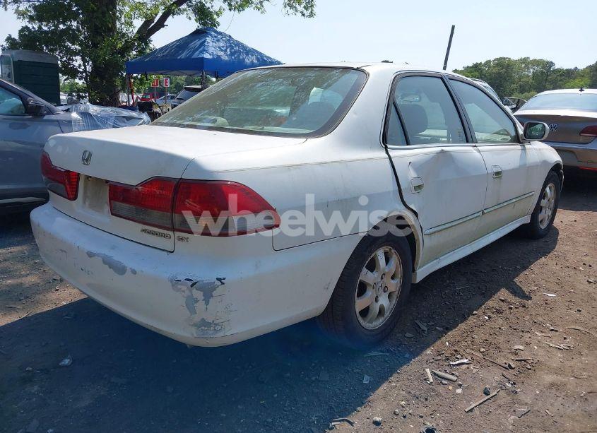Photo 4 of 2001 Honda Accord 2.3 EX (VIN 1HGCG56611A124406)