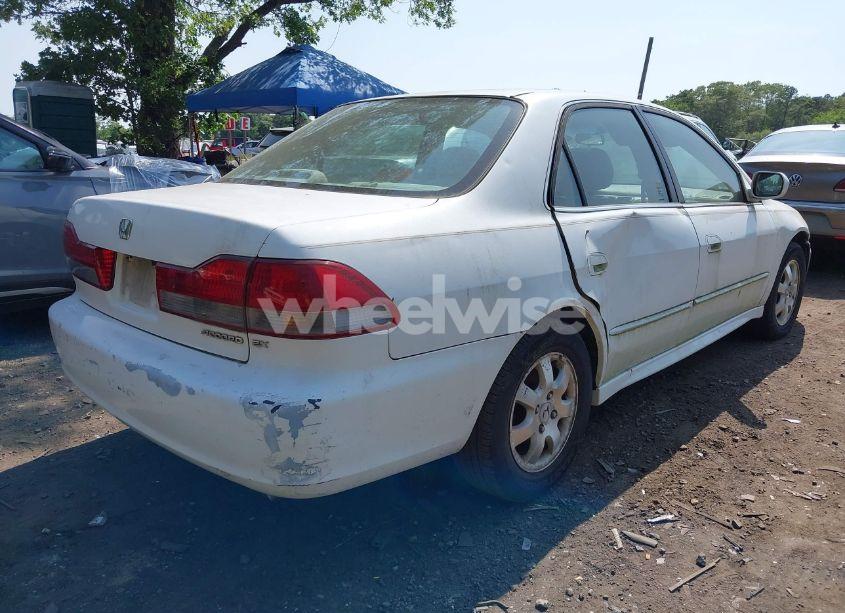 Photo 6 of 2001 Honda Accord 2.3 EX (VIN 1HGCG56611A124406)