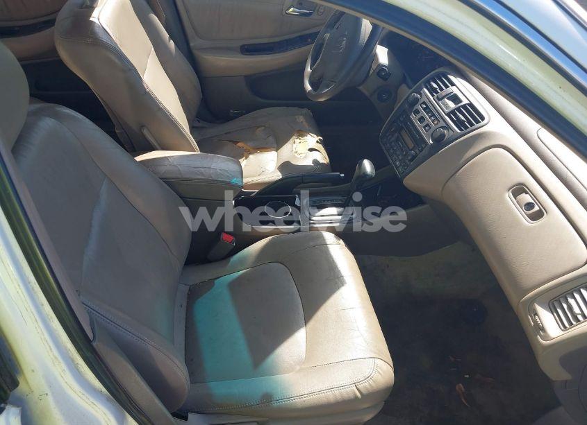 Photo 5 of 2002 Honda Accord 2.3 EX (VIN 1HGCG56612A072244)