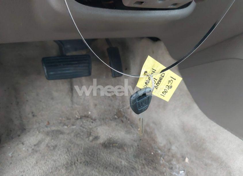 Photo 11 of 2001 Honda Accord 2.3 EX (VIN 1HGCG56621A030244)