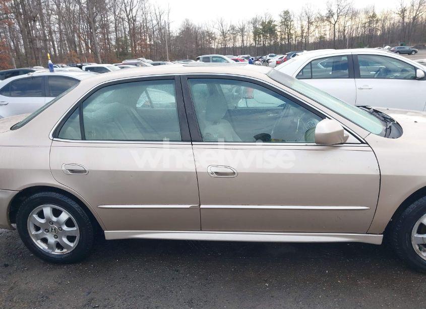 Photo 13 of 2001 Honda Accord 2.3 EX (VIN 1HGCG56621A030244)