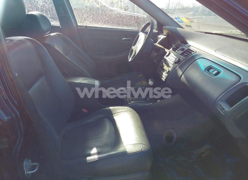 Photo 5 of 2002 Honda Accord 2.3 EX (VIN 1HGCG56622A015664)