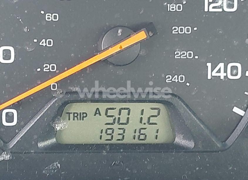 Photo 7 of 2002 Honda Accord 2.3 EX (VIN 1HGCG56622A025868)