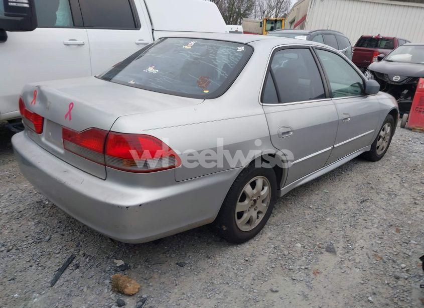 Photo 4 of 2001 Honda Accord 2.3 EX (VIN 1HGCG56631A081610)