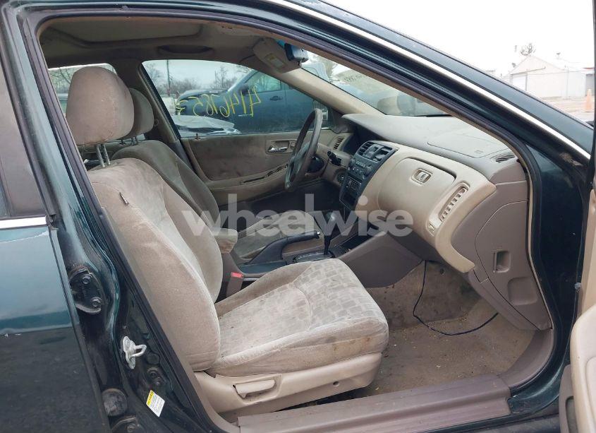 Photo 5 of 2001 Honda Accord 2.3 EX (VIN 1HGCG56631A120406)