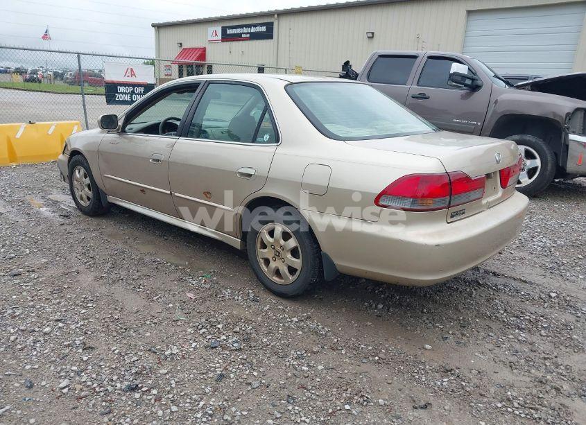 Photo 3 of 2002 Honda Accord 2.3 EX (VIN 1HGCG56632A133738)