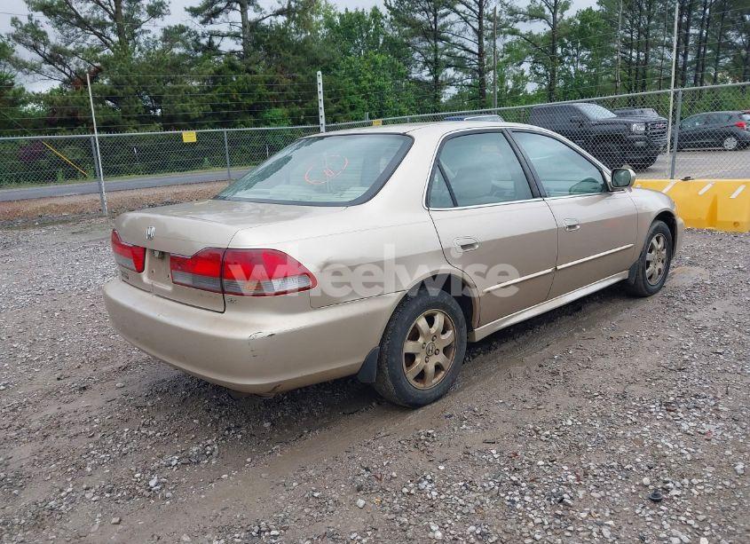 Photo 4 of 2002 Honda Accord 2.3 EX (VIN 1HGCG56632A133738)