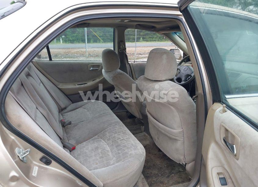 Photo 8 of 2002 Honda Accord 2.3 EX (VIN 1HGCG56632A133738)