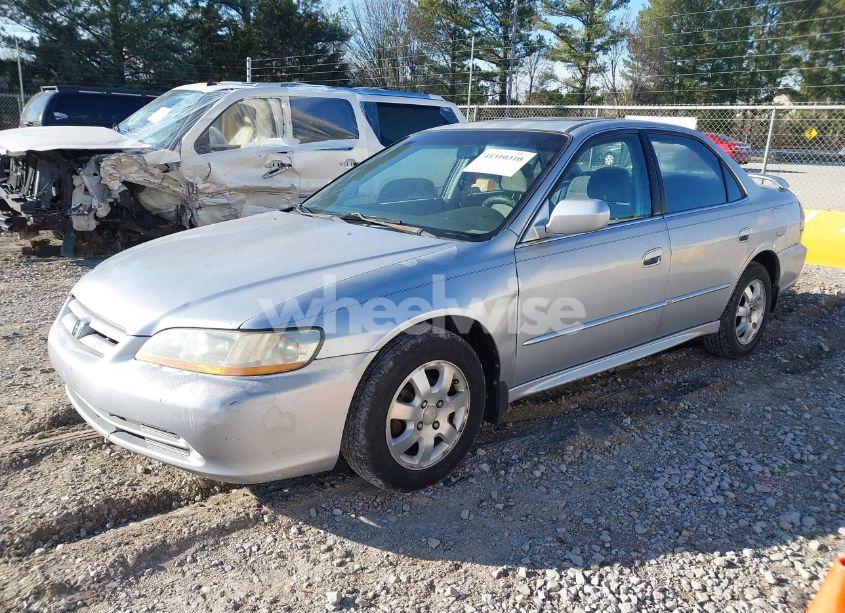 Photo 2 of 2002 Honda Accord SDN (VIN 1HGCG56642A019733)
