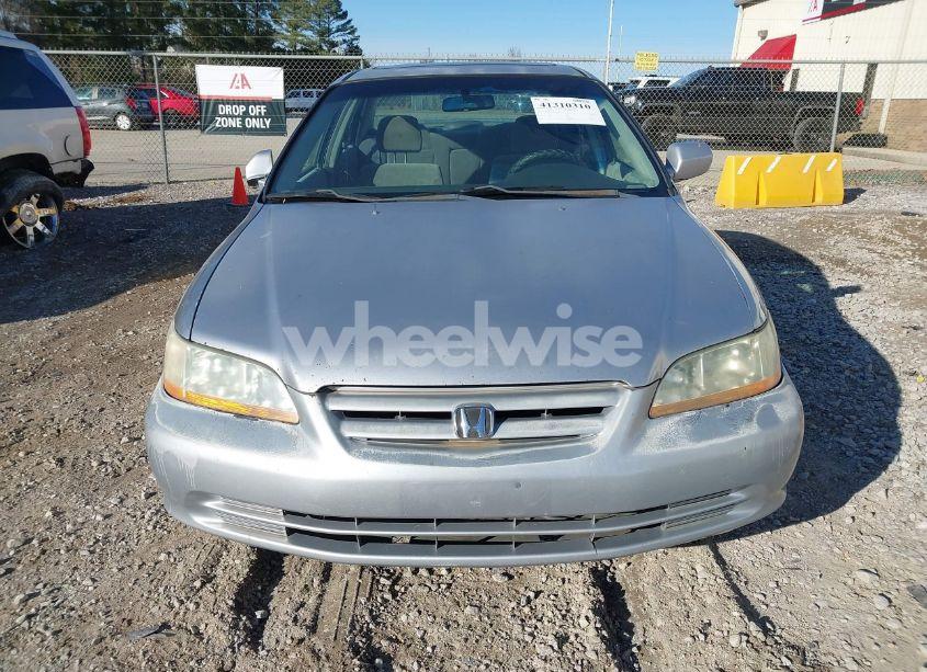 Photo 6 of 2002 Honda Accord SDN (VIN 1HGCG56642A019733)