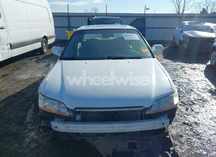 Photo 12 of 2001 Honda Accord 2.3 EX (VIN 1HGCG56651A113974)