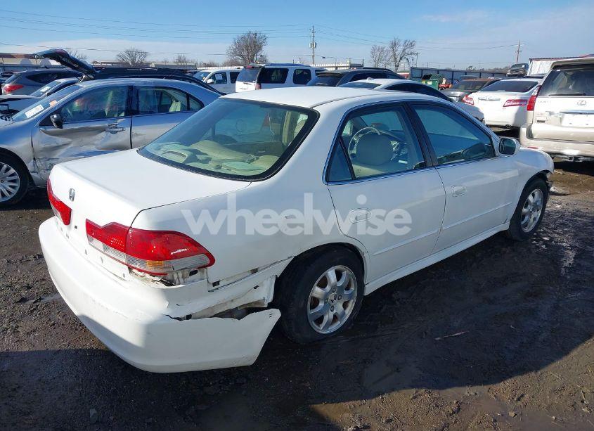 Photo 4 of 2001 Honda Accord 2.3 EX (VIN 1HGCG56651A113974)