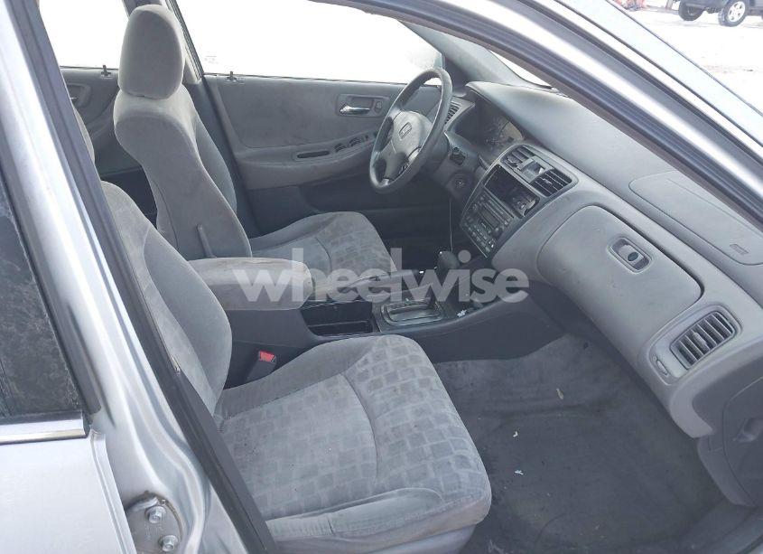 Photo 5 of 2001 Honda Accord 2.3 EX (VIN 1HGCG56651A116714)