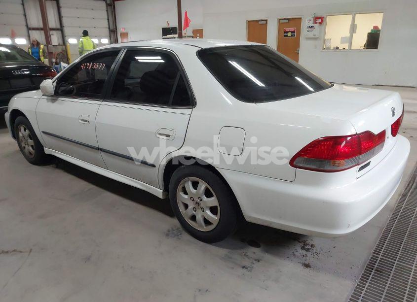 Photo 3 of 2002 Honda Accord 2.3 EX (VIN 1HGCG56652A097065)