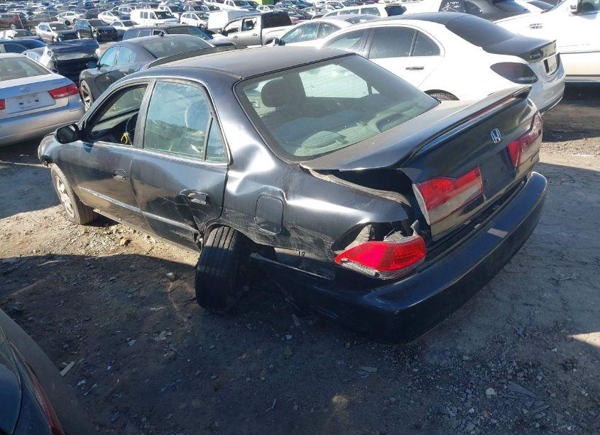 Photo 3 of 2001 Honda Accord 2.3 EX (VIN 1HGCG56661A032868)