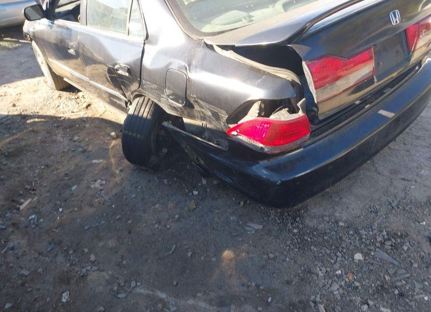 Photo 6 of 2001 Honda Accord 2.3 EX (VIN 1HGCG56661A032868)