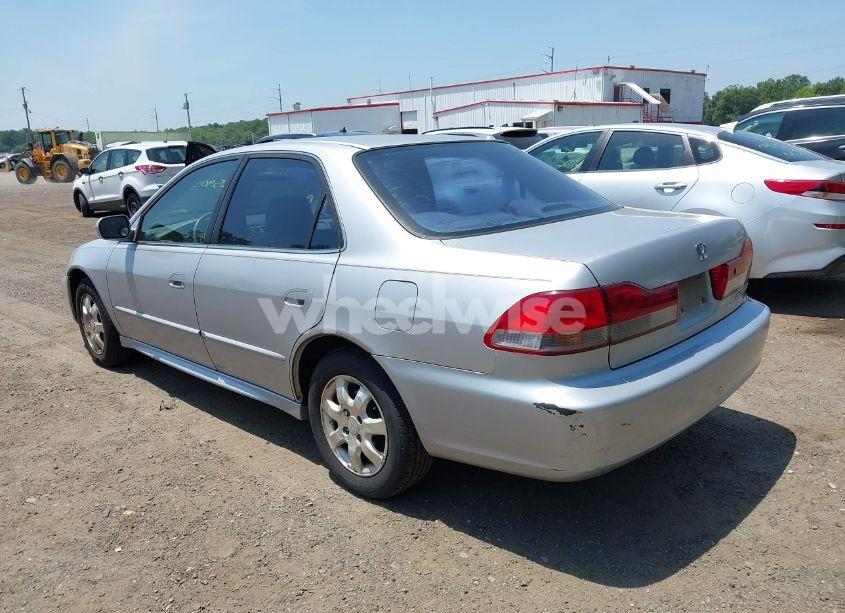 Photo 3 of 2002 Honda Accord 2.3 EX (VIN 1HGCG56662A067685)
