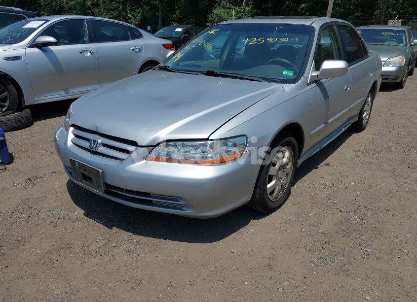 Photo 6 of 2002 Honda Accord 2.3 EX (VIN 1HGCG56662A067685)