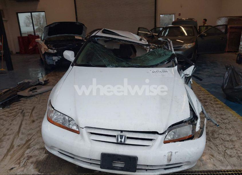 Photo 12 of 2002 Honda Accord 2.3 EX (VIN 1HGCG56672A126355)