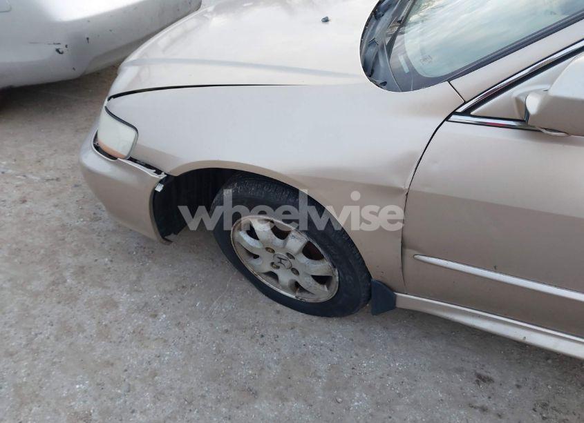 Photo 14 of 2001 Honda Accord 2.3 EX (VIN 1HGCG56681A046688)