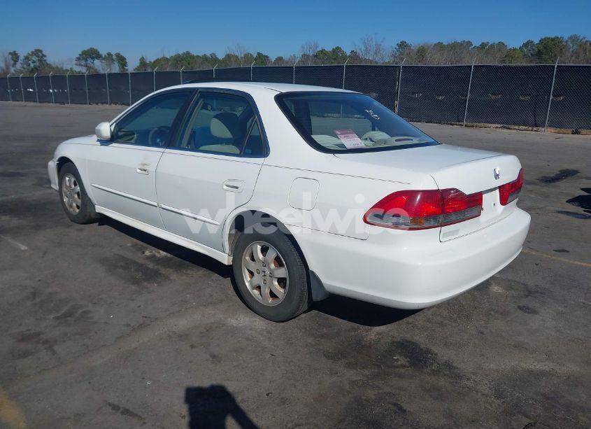 Photo 3 of 2001 Honda Accord 2.3 EX (VIN 1HGCG56681A056945)