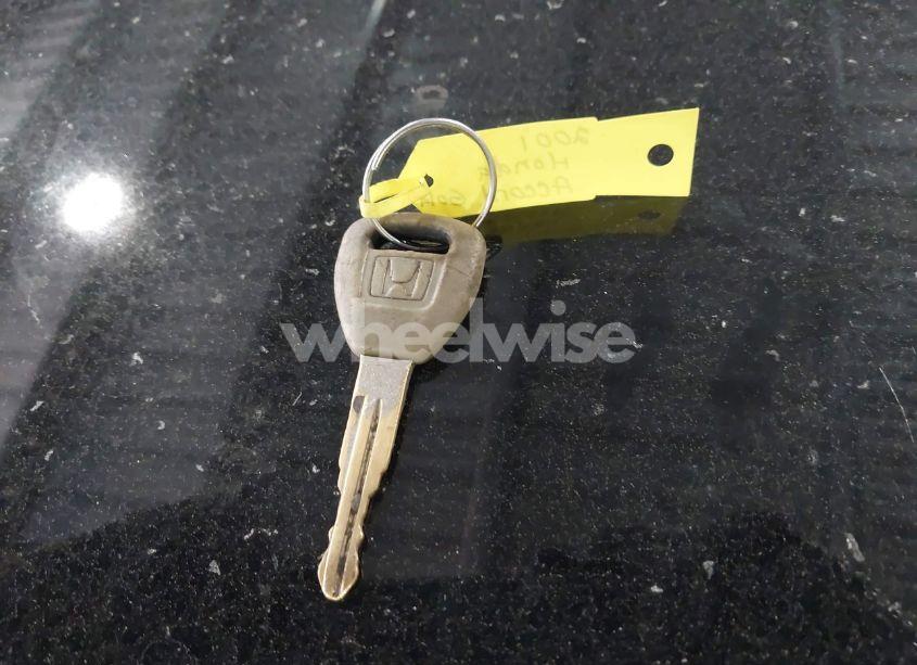 Photo 11 of 2001 Honda Accord 2.3 EX (VIN 1HGCG56681A109093)