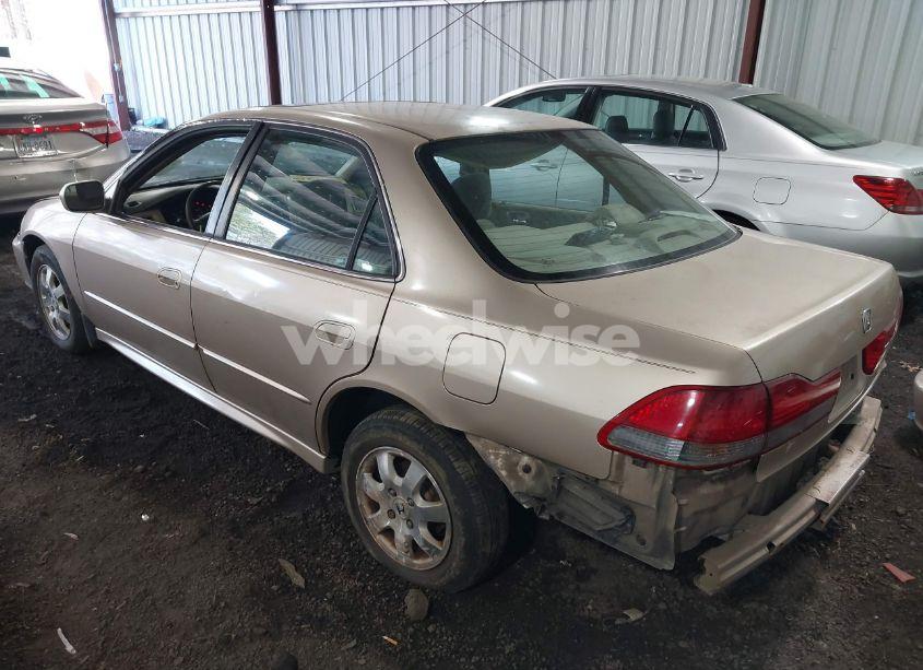 Photo 3 of 2001 Honda Accord 2.3 EX (VIN 1HGCG56681A109093)