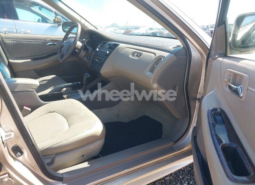 Photo 5 of 2001 Honda Accord 2.3 EX (VIN 1HGCG56681A134933)