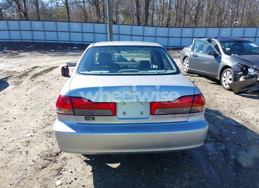 Photo 16 of 2001 Honda Accord 2.3 EX (VIN 1HGCG56691A092790)