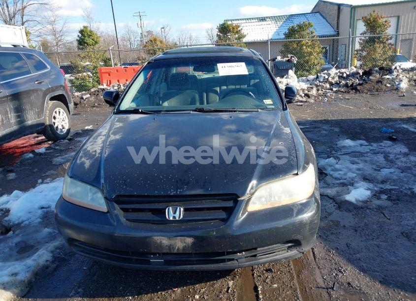 Photo 13 of 2001 Honda Accord 2.3 EX (VIN 1HGCG566X1A052802)