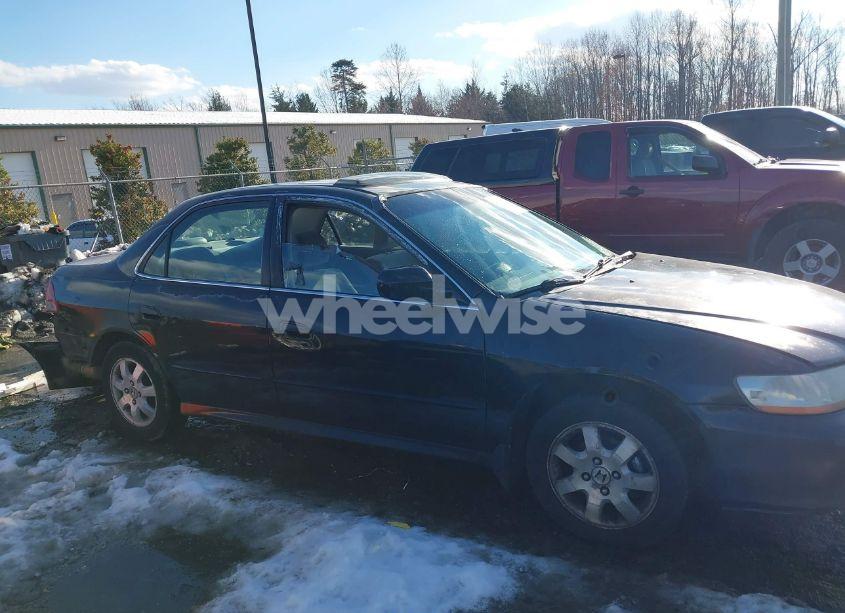 Photo 14 of 2001 Honda Accord 2.3 EX (VIN 1HGCG566X1A052802)