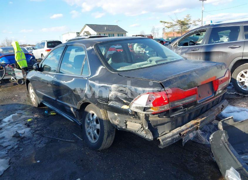 Photo 3 of 2001 Honda Accord 2.3 EX (VIN 1HGCG566X1A052802)
