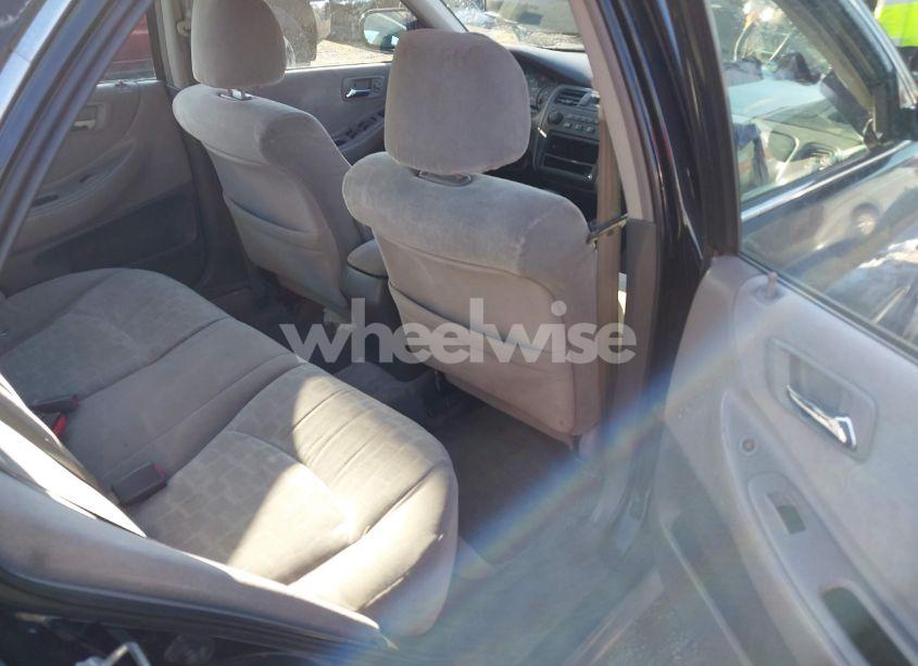 Photo 8 of 2001 Honda Accord 2.3 EX (VIN 1HGCG566X1A052802)