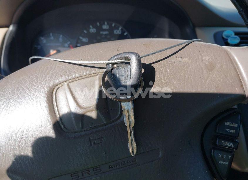 Photo 11 of 2001 Honda Accord 2.3 EX (VIN 1HGCG566X1A058468)
