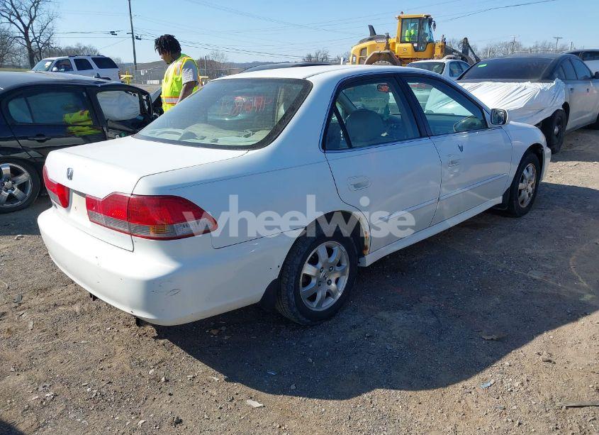 Photo 4 of 2001 Honda Accord 2.3 EX (VIN 1HGCG566X1A058468)